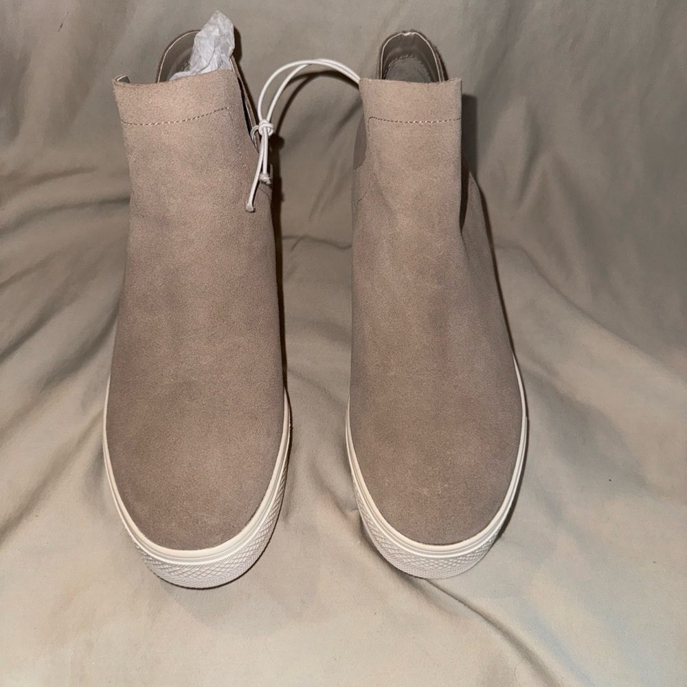 Steve Madden Tan Ankle Boots - Women’s Size 7